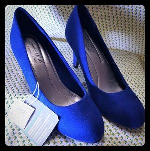 Comfort plus royal blue pumps